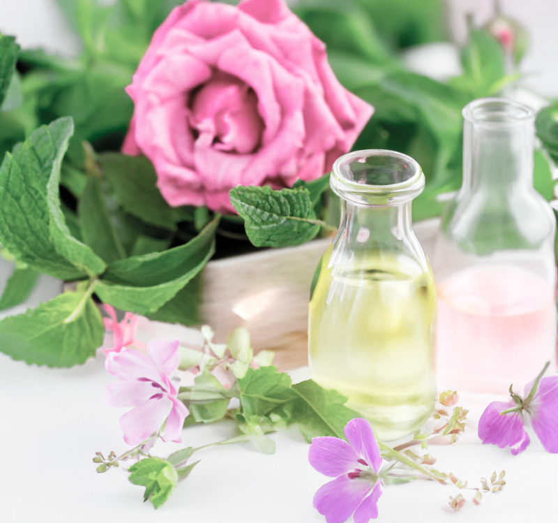 Ylang ylang / Rose Geranium / Garden Mint - Image 2